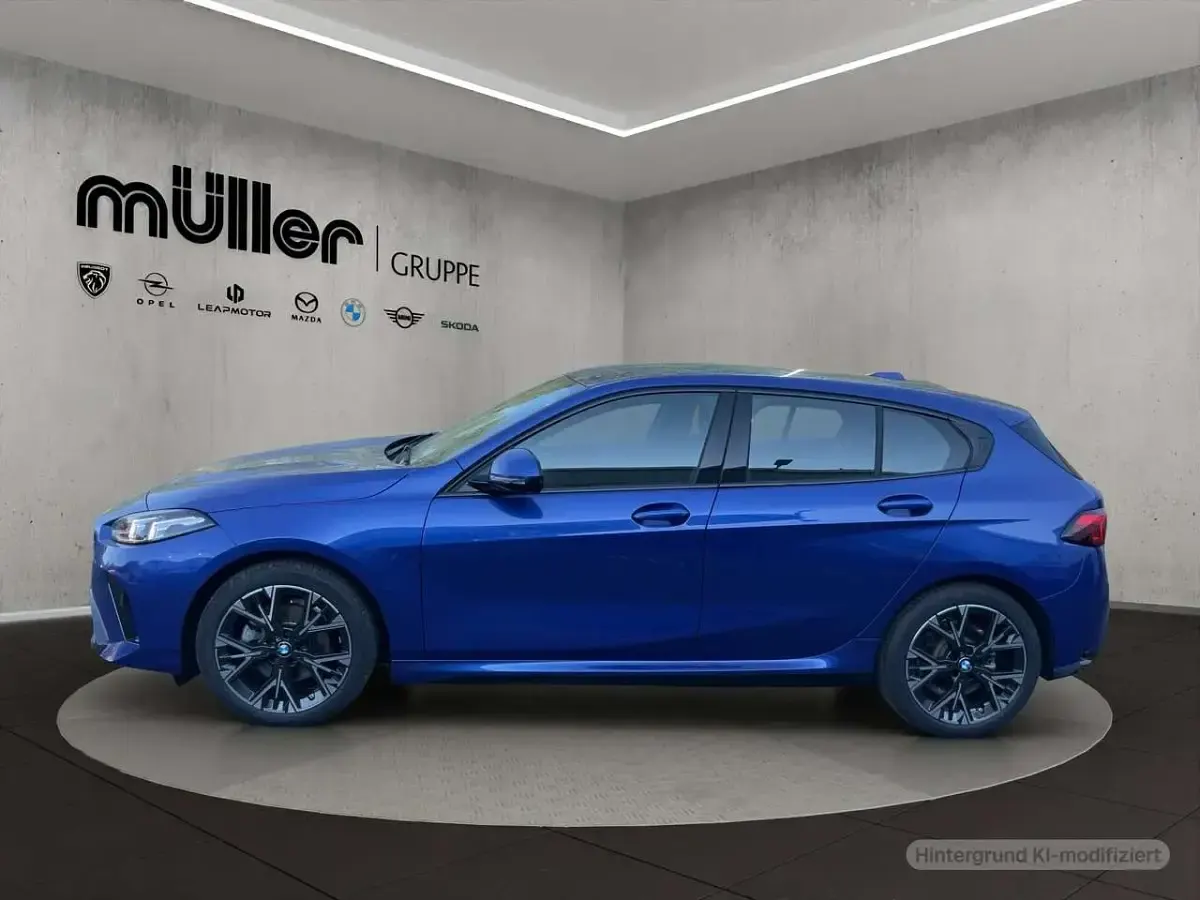 Gebraucht BMW 120 Performance 163 PS (119 kW) 2025 M portimao blau Kleinwagen