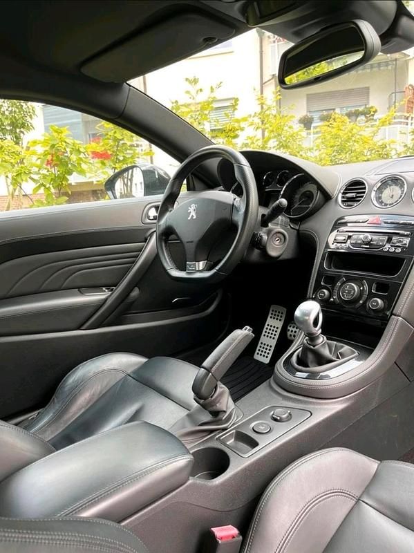 Gebraucht Peugeot RCZ 200 PS (147 kW) 2011 Andere farben Coupé