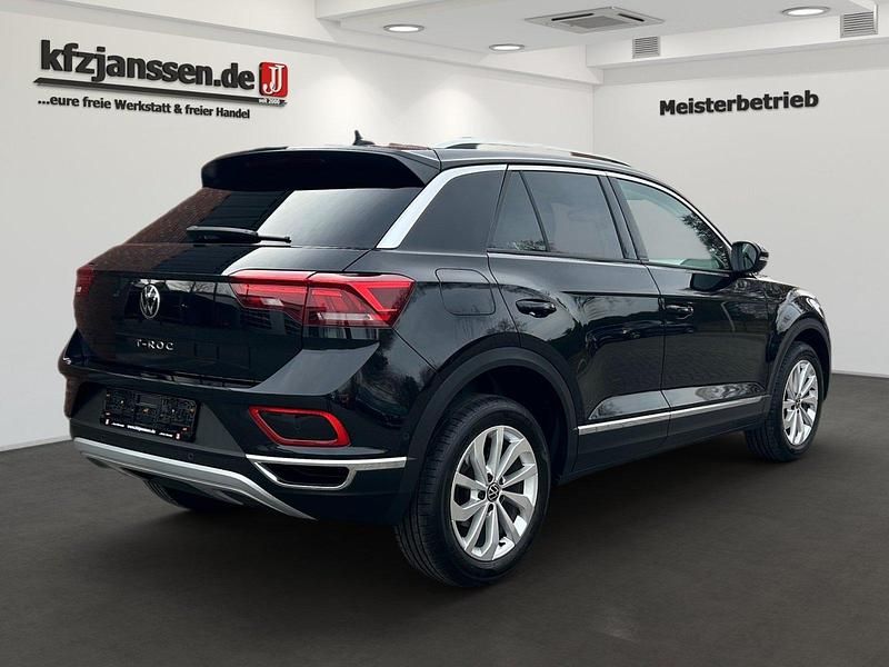 Gebraucht VW T-Roc Style 110 PS (80 kW) 2022 Deep black perleffekt SUV