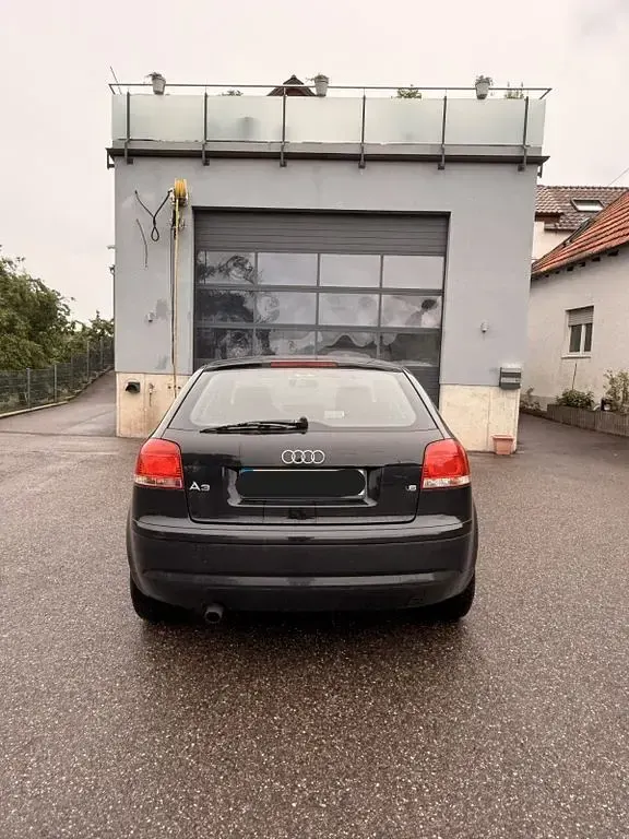 Gebraucht Audi A3 102 PS (75 kW) 2006 Schwarz Kleinwagen