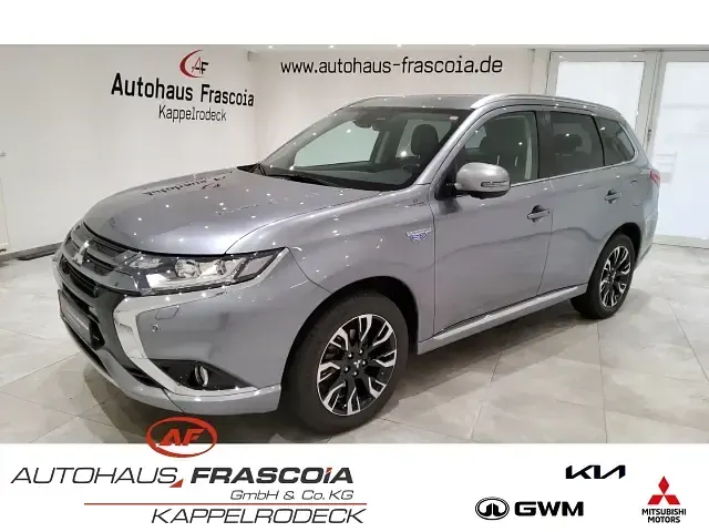 Gebraucht Mitsubishi Outlander P-HEV Top 203 PS (149 kW) 2016 SUV