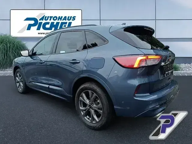 Gebraucht Ford Kuga ST-Line 224 PS (164 kW) 2022 Blau(metallic) SUV