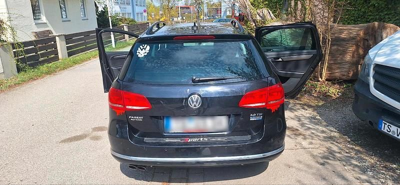 Gebraucht VW Passat 140 PS (102 kW) 2011 Schwarz Kombi