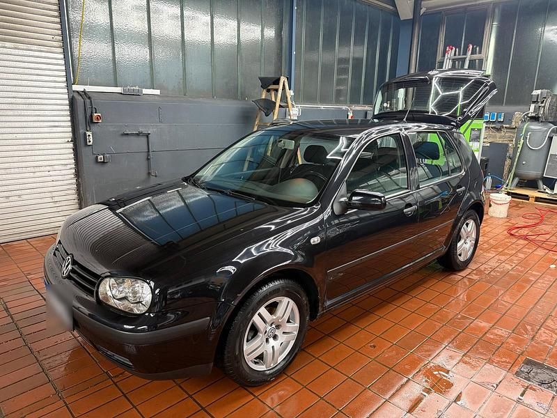 Usata VW Golf IV 2003 Nero Utilitaria
