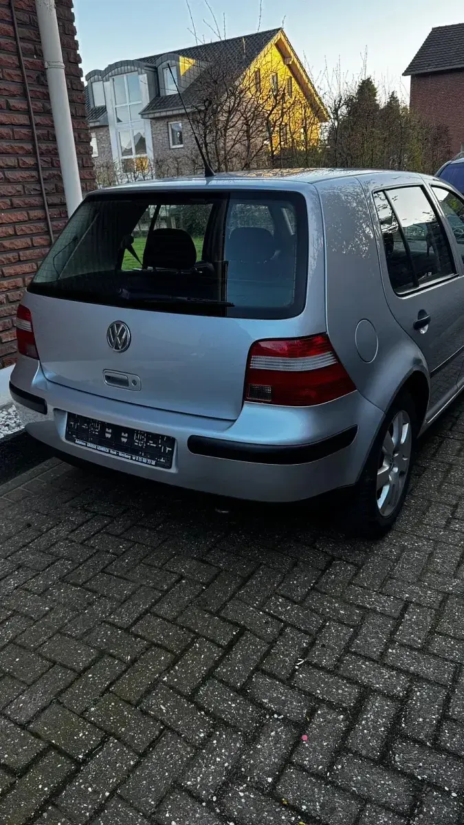 Gebraucht VW Golf IV 75 PS (55 kW) 2003 Silber Limousine