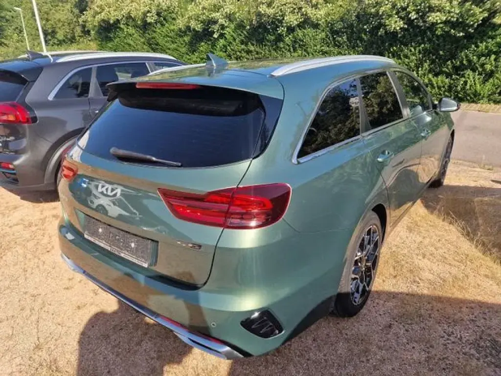 Gebraucht Kia Ceed 160 PS (117 kW) 2023 (exg) experience green met. (metallic) Kleinwagen