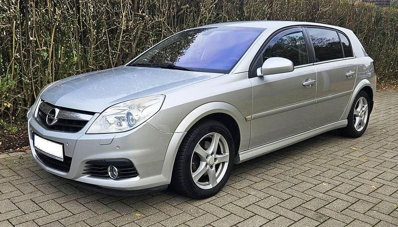 Silber Gebraucht 2006 Opel Signum Kleinwagen | 4.224 € (Teuer) - Bild 1/4