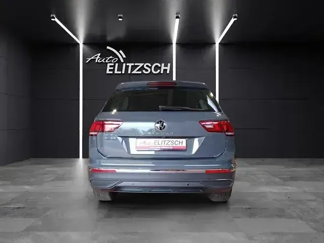 Gebraucht VW Tiguan Active 150 PS (110 kW) 2022 Delfingrau metallic SUV