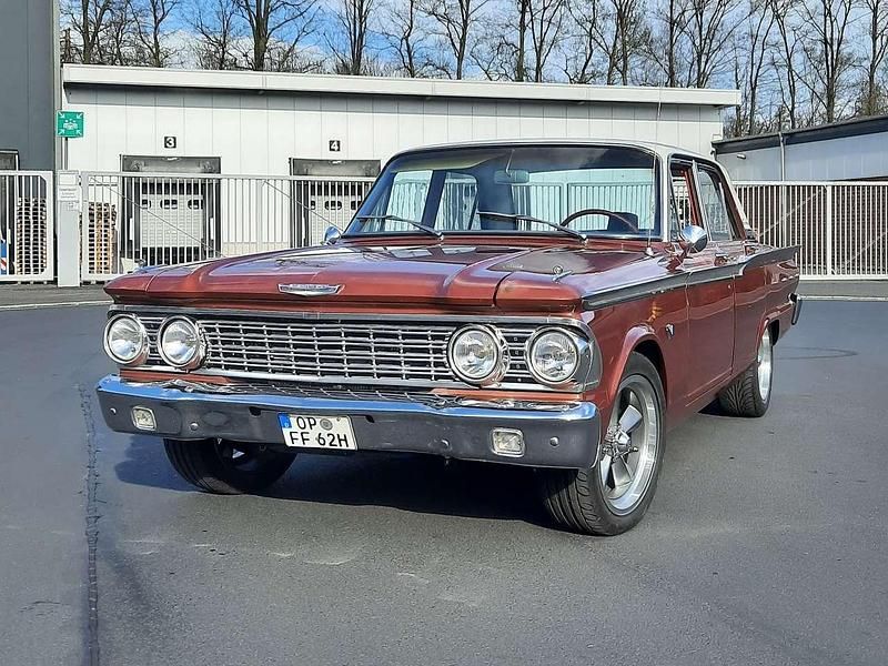 Rot Gebraucht 1962 Ford Fairlane Limousine | 21.900 € - Bild 1/4