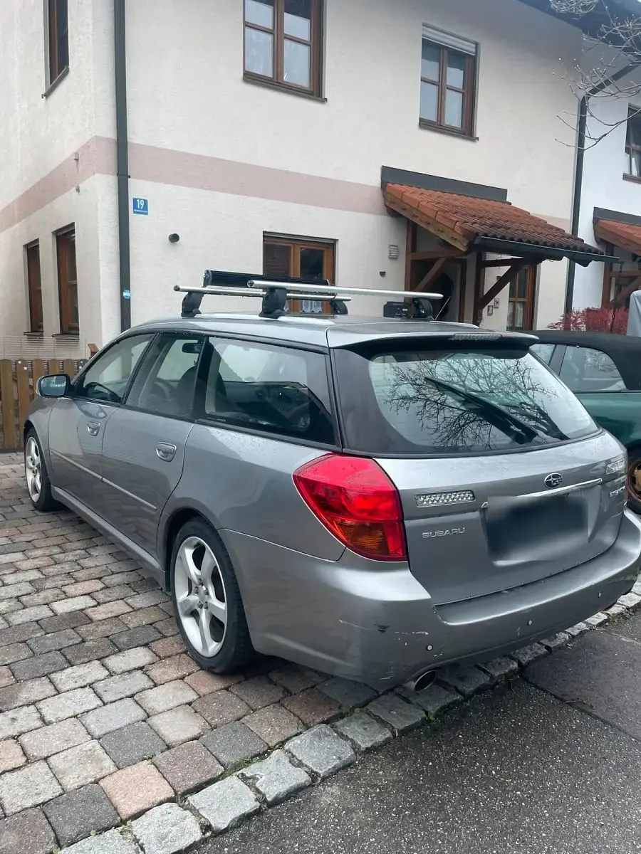 Gebraucht Subaru Legacy 165 PS (121 kW) 2006 Silber Kombi