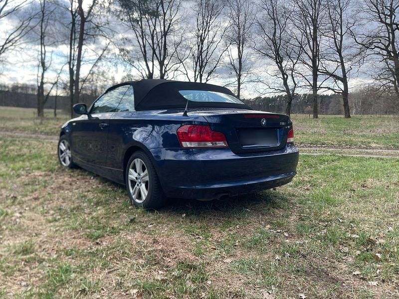 Gebraucht BMW 118 Cabriolet 143 PS (105 kW) 2010 Blau Cabrio