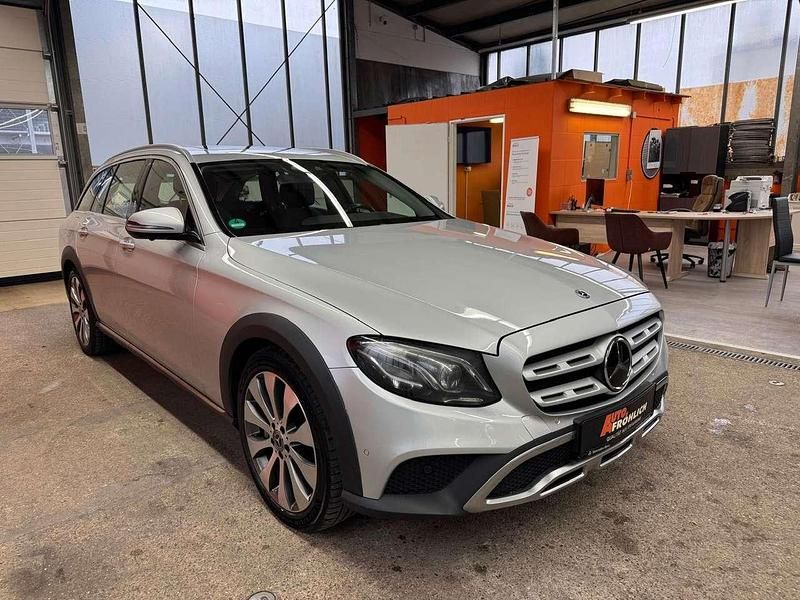 Gebraucht Mercedes E400 340 PS (250 kW) 2018 Iridiumsilbermetallic Kombi