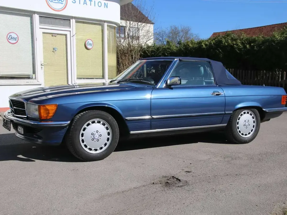Gebraucht Mercedes SL300 179 PS (131 kW) 1987 Blau Cabrio
