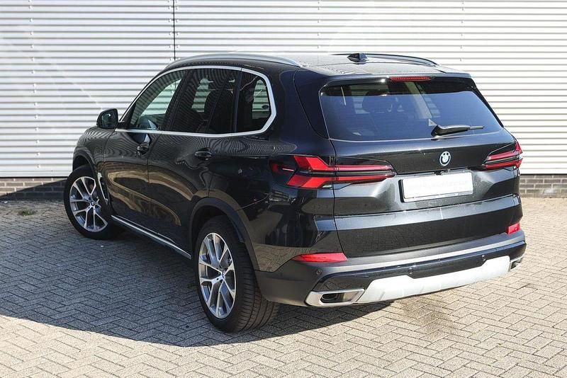 Gebraucht BMW X5 Executive 489 PS (359 kW) 2024 Schwarz SUV