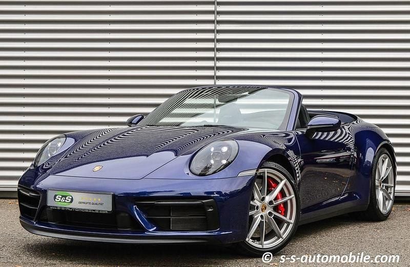 Enzianblau metallic Gebraucht 2022 Porsche 911 Carrera GTS Cabrio | 152.800 € (Superpreis) - Bild 1/4