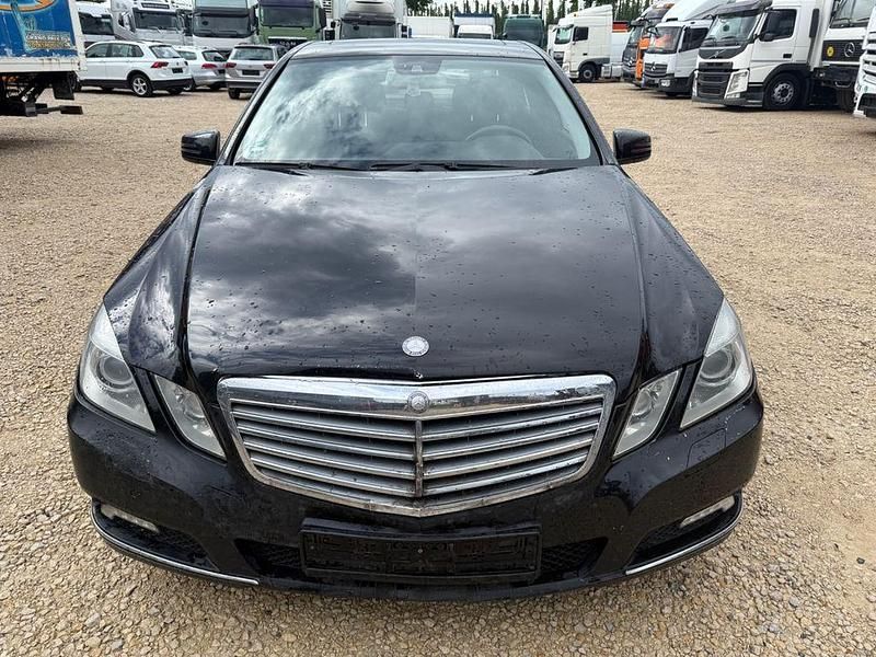 Gebraucht Mercedes E350 Elegance 231 PS (169 kW) 2010 Schwarz Limousine
