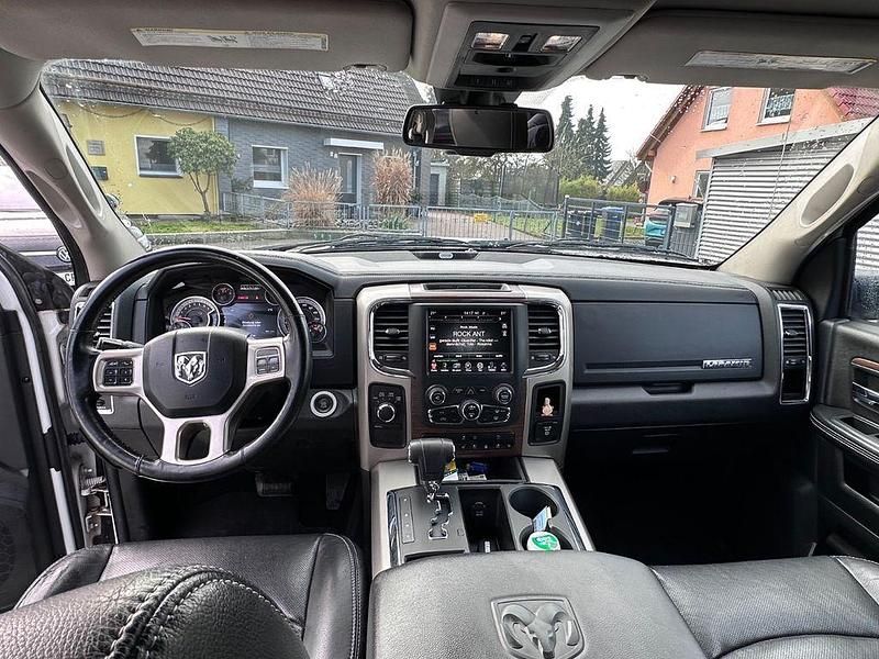 Gebraucht Dodge Ram 398 PS (292 kW) 2013 Weiß Abholung