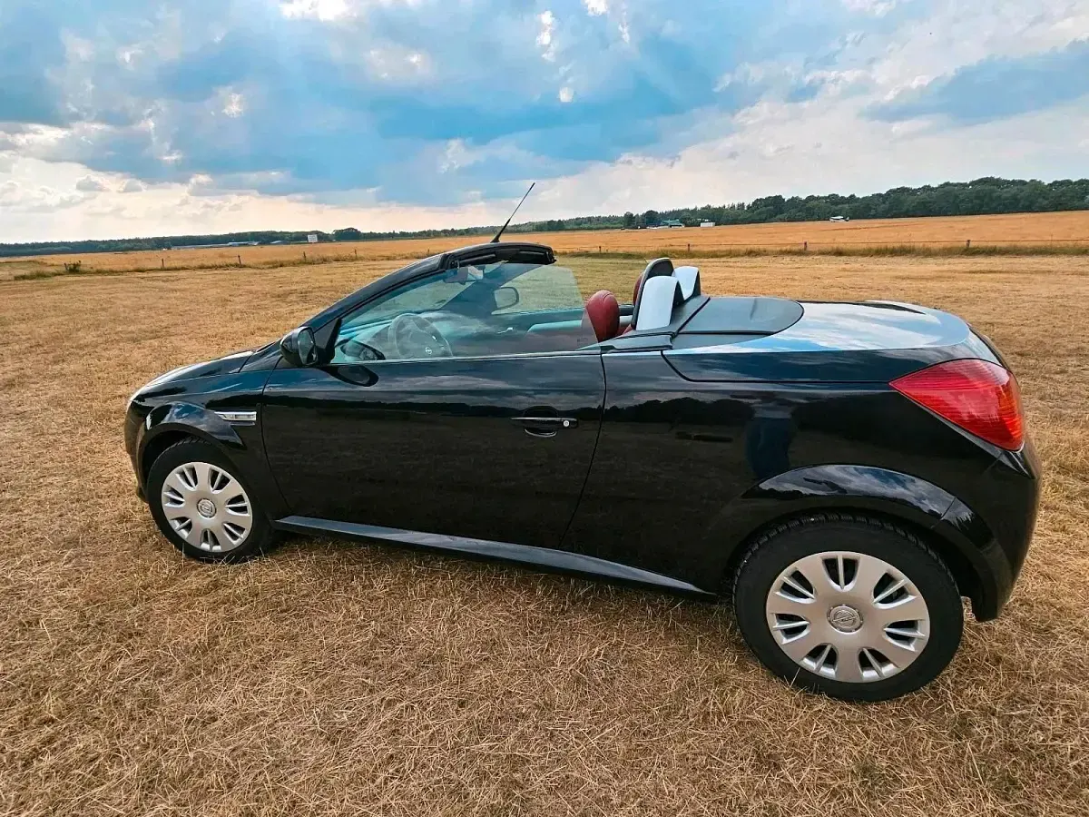 Gebraucht Opel Tigra Design Edition 125 PS (91 kW) 2007 Schwarz Cabrio