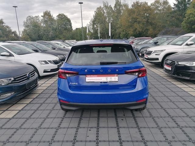 Gebraucht Skoda Fabia Selection 80 PS (58 kW) 2023 Energyblau Kleinwagen