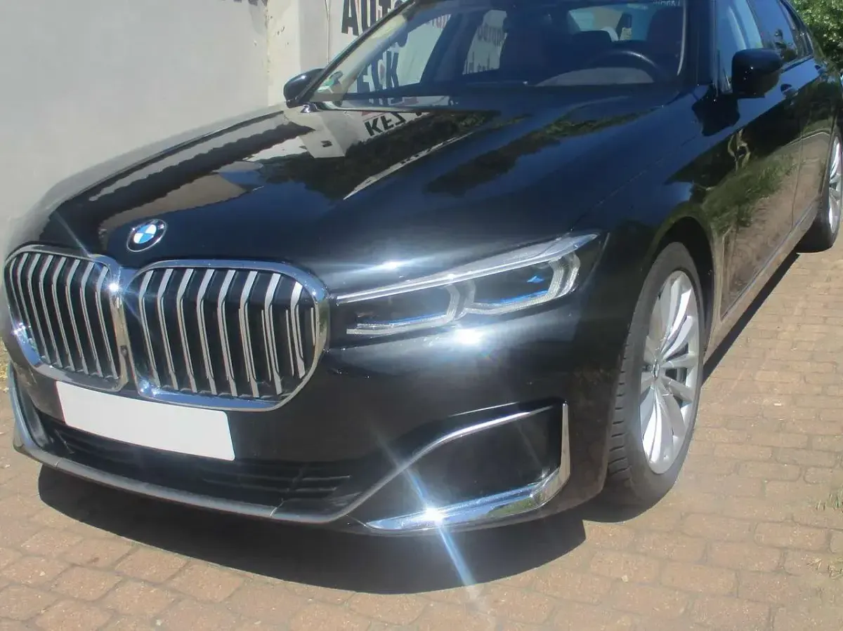 Gebraucht BMW 740 340 PS (250 kW) 2021 Schwarz Limousine