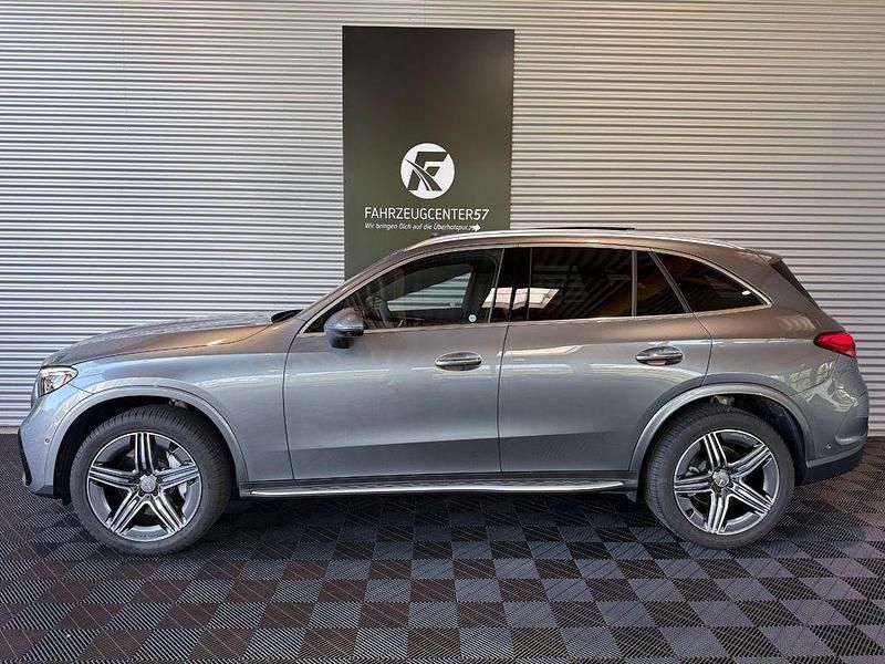 Gebraucht Mercedes GLC300 258 PS (189 kW) 2023 Grau SUV