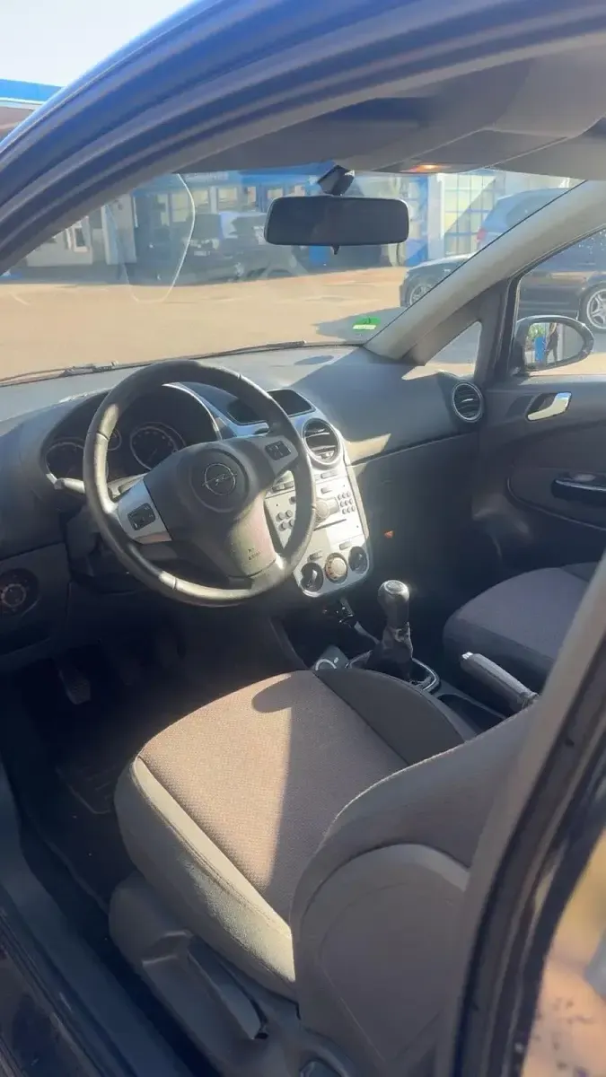 Gebraucht Opel Corsa 90 PS (66 kW) 2006 Schwarz Kleinwagen