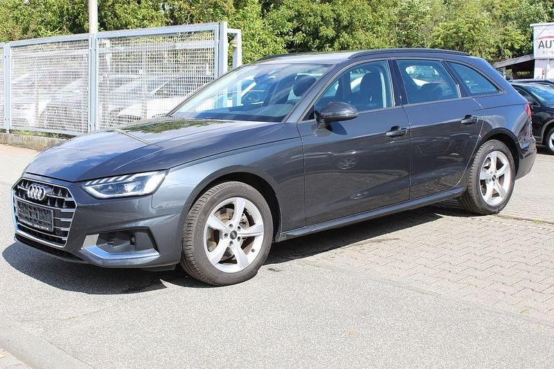 Grau Gebraucht 2021 Audi A4 Advanced Kombi | 20.900 € (Fairer Preis) - Bild 1/4