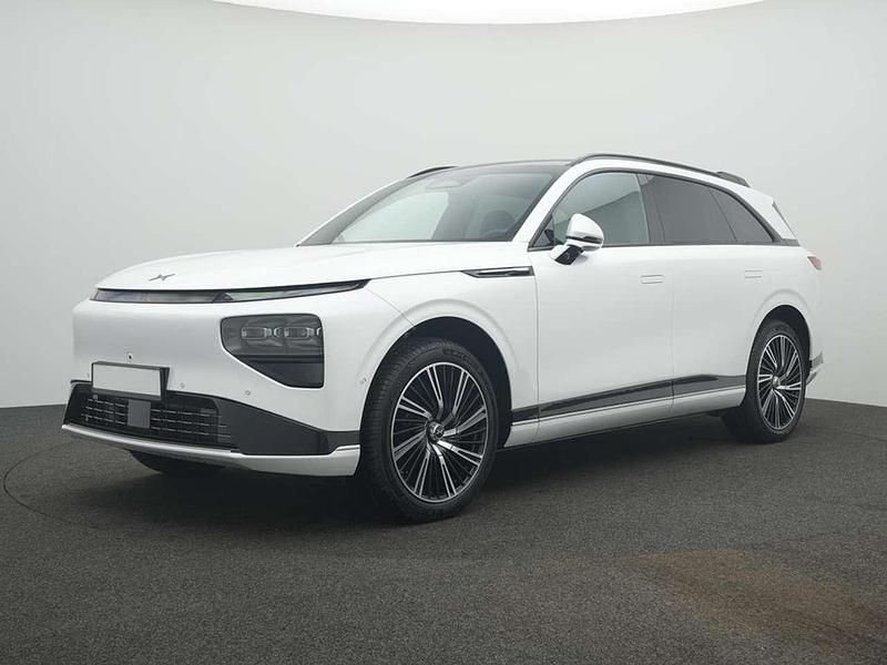 Neu XPENG G9 258 kW (351 PS) 2026 Arcticwhite SUV