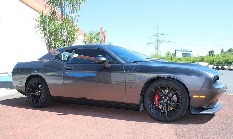 Second-hand Dodge Challenger 377 CP (277 kW) 2024 Gri