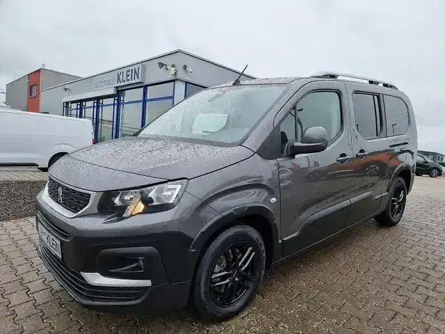 Gebraucht Peugeot Rifter Active 131 PS (96 kW) 2020 Grau Van / Kleinbus