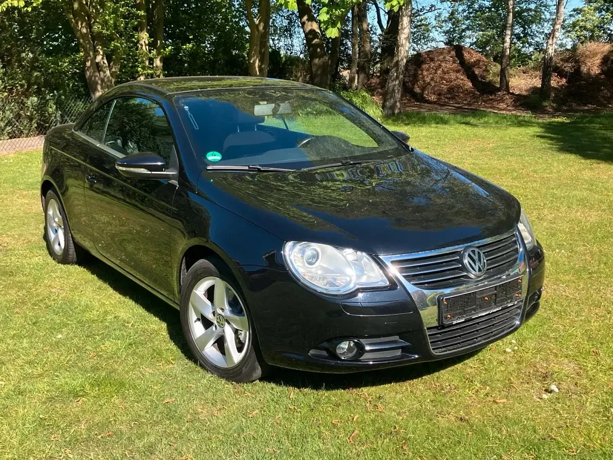Gebraucht VW Eos 122 PS (89 kW) 2010 Schwarz Cabrio