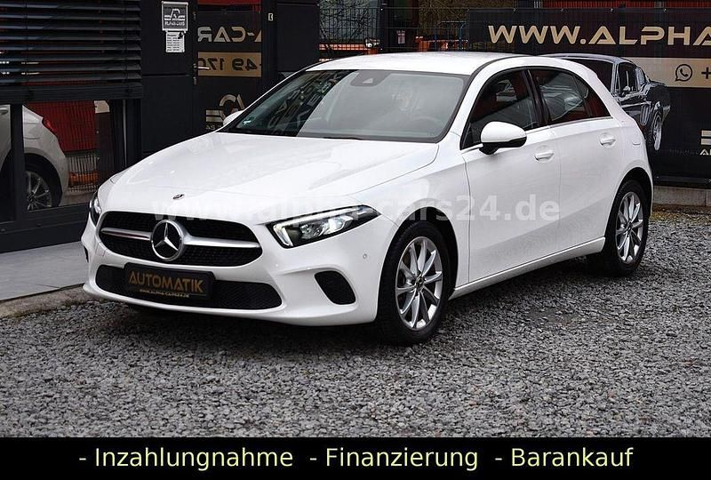 Gebraucht Mercedes A250 160 PS (117 kW) 2021 Weiß Limousine