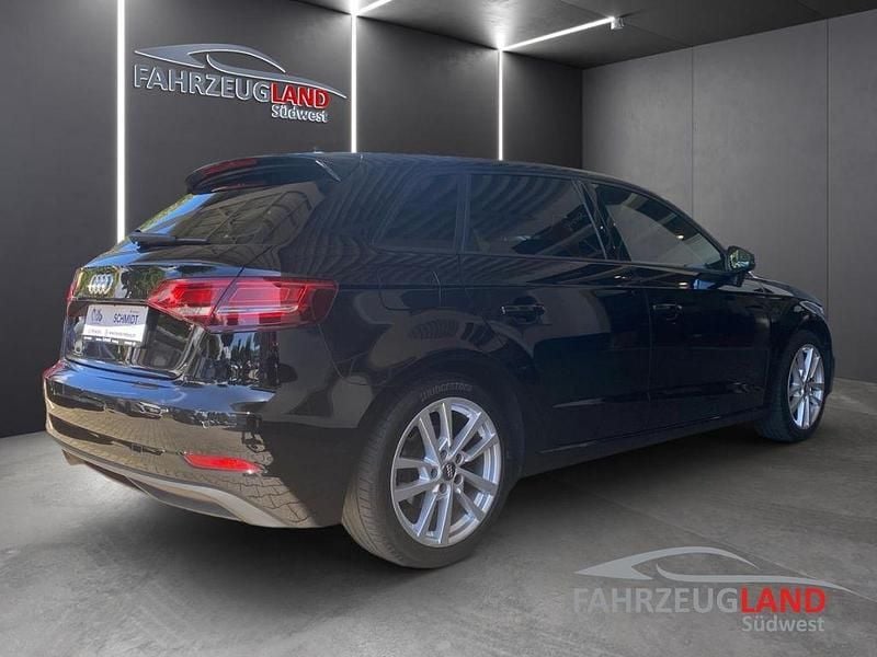 Gebraucht Audi A3 Exclusive 150 PS (110 kW) 2019 Schwarz Limousine