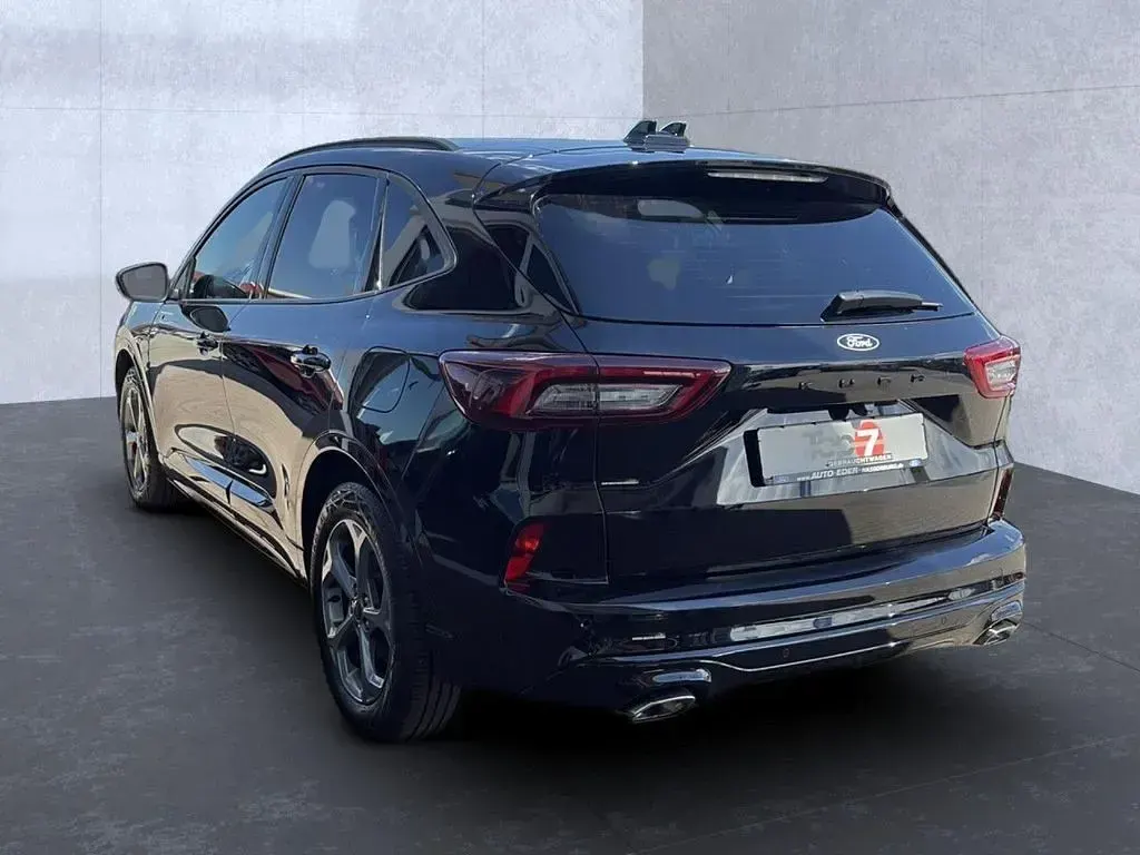 Gebraucht Ford Kuga ST-Line 186 PS (136 kW) 2025 Obsidianschwarz metallic (metallic) SUV