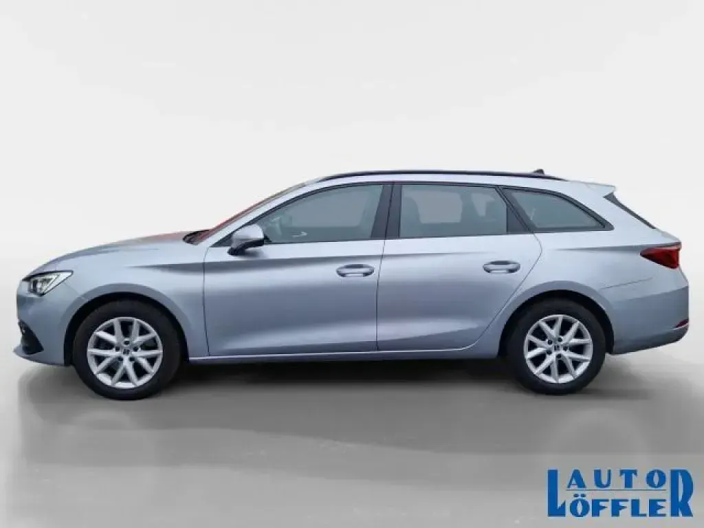 Używany Seat Leon Style 116 KM (85 kW) 2022 Srebrny Kombi