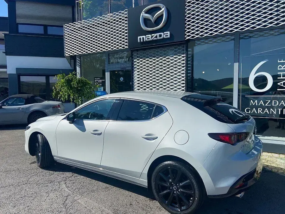 Neu Mazda 3 Homura-Line 186 PS (136 kW) 2026