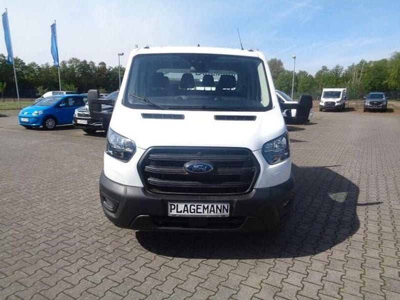 Gebraucht Ford Transit Trend 131 PS (96 kW) 2023 Weiß Limousine