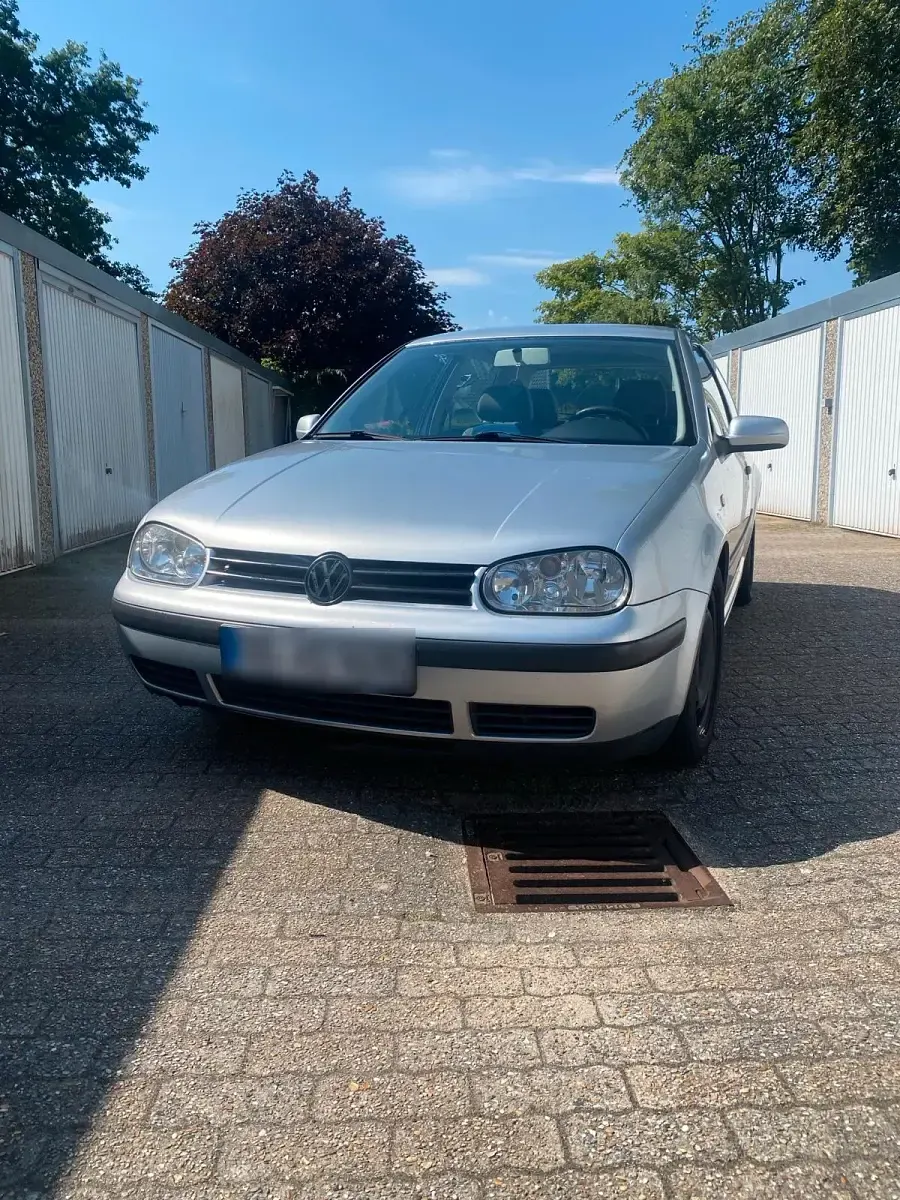 Gebraucht VW Golf IV 75 PS (55 kW) 2000 Silber Kleinwagen
