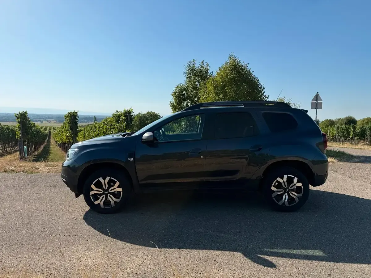 Gebraucht Dacia Duster 150 PS (110 kW) 2023 Grau SUV