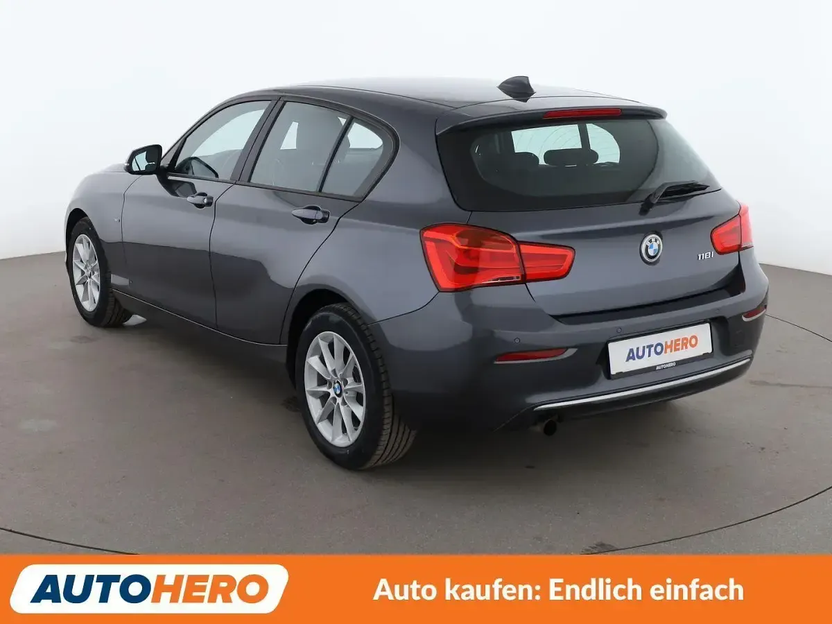 Gebraucht BMW 118 Urban Line 136 PS (100 kW) 2015 Grau Kleinwagen