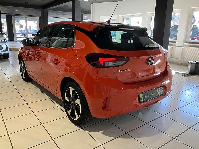 Gebraucht Opel Corsa-e 100 kW (136 PS) 2020 Power orange Kleinwagen