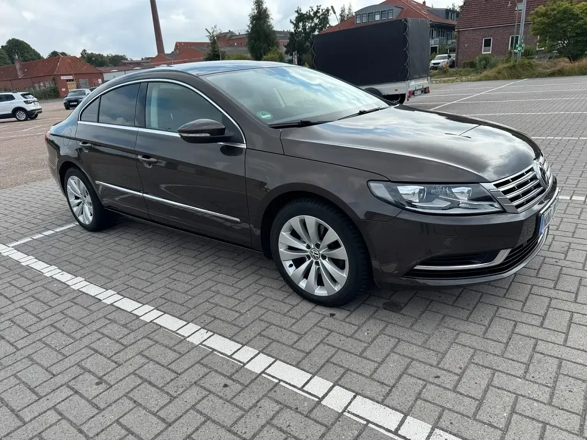 Usata VW Passat 140 CV (102 kW) 2013 Marrone Berlina