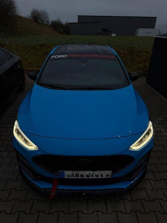 Gebraucht Ford Focus ST 280 PS (205 kW) 2025 Blau Limousine