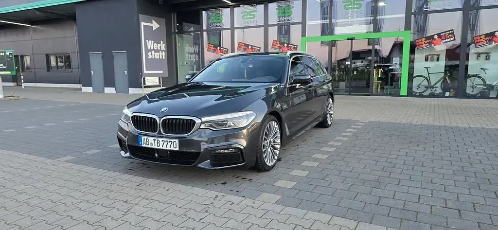Gebraucht BMW 530 Performance 265 PS (194 kW) 2018 Grau Kombi