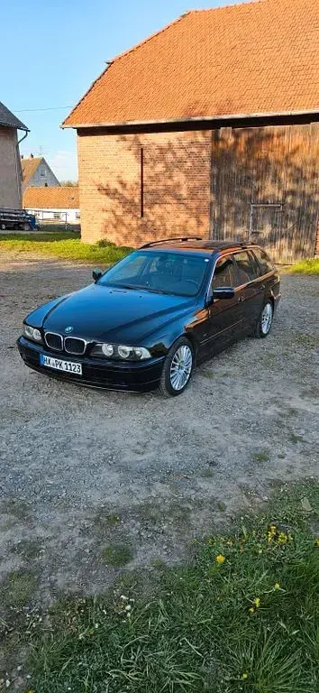Second-hand BMW 530 231 CP (169 kW) 2000 Negru Break