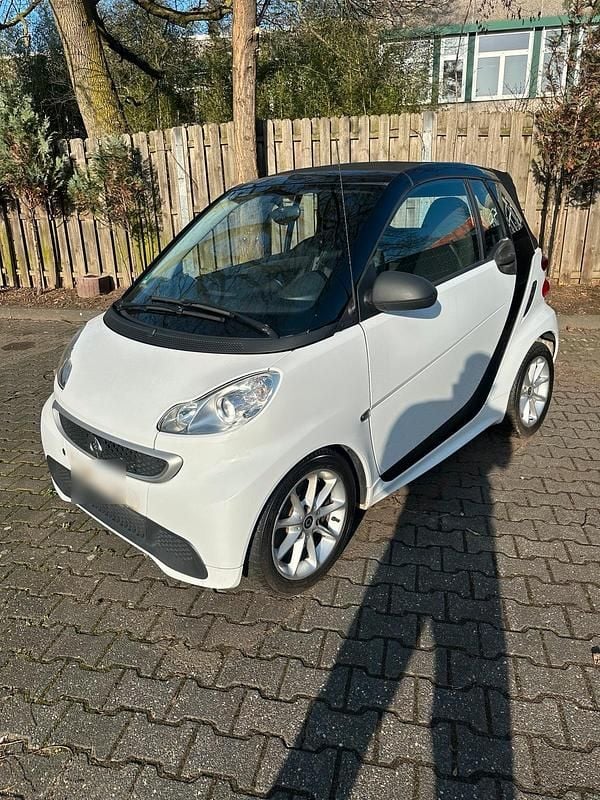 Gebraucht Smart ForTwo Cabrio 71 PS (52 kW) 2013 Weiß Cabrio