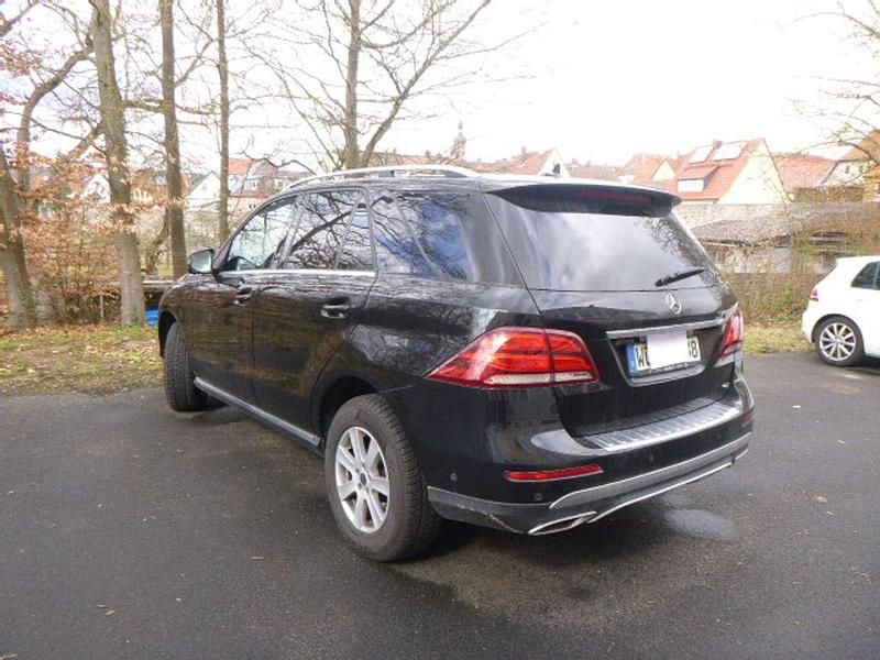 Gebraucht Mercedes GLE350 258 PS (189 kW) 2017 Schwarz SUV