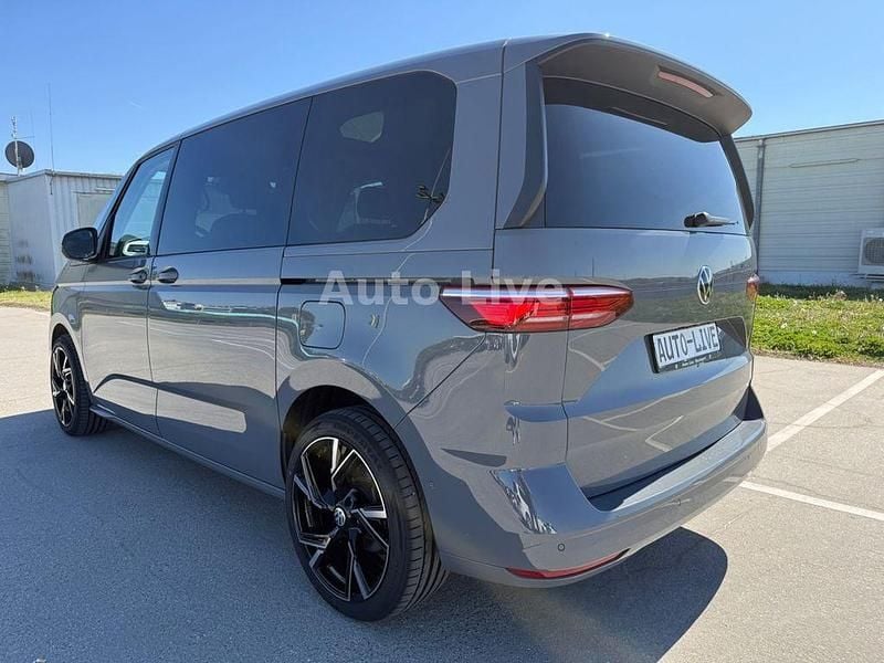Gebraucht VW Multivan 150 PS (110 kW) 2024 Grau Van / Kleinbus
