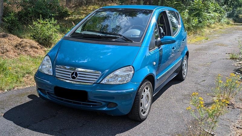 Blau Gebraucht 2001 Mercedes A160 Avantgarde Kleinwagen | 2.299 € (Fairer Preis) - Bild 1/4