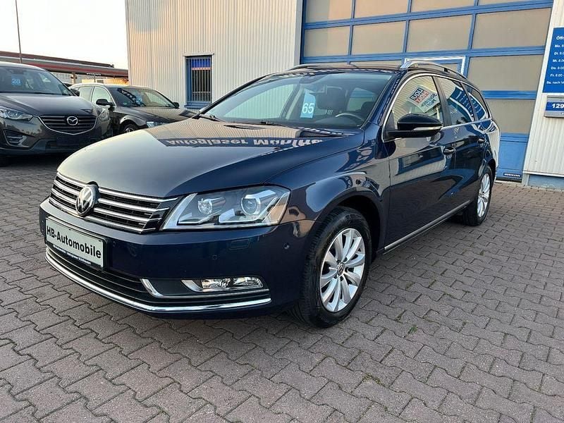 Gebraucht VW Passat Edition 150 PS (110 kW) 2014 Blau Kombi
